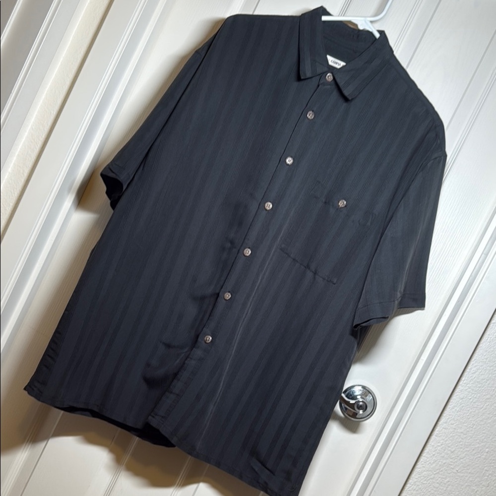 Moda Campia Moda dress shirt. Size Large